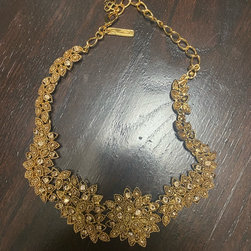 Gold Oscar de la Renta statement necklace